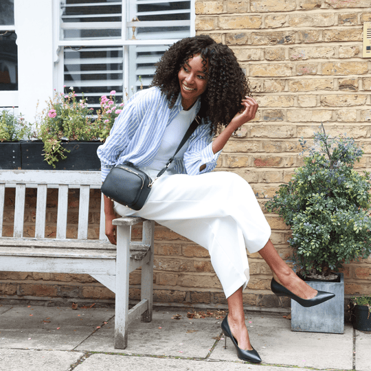 Chelsea Midi Crossbody Bag -Black Leather